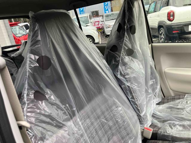 アルトラパンＬＣ ハイブリッドＬ　届出済未使用車　クリアランスソナー　レーンアシスト　衝突被害軽減システム　オートライト　ＬＥＤヘッドランプ　スマートキー　アイドリングストップ　電動格納ミラー　シートヒーター　ベンチシート　盗難防止（11枚目）