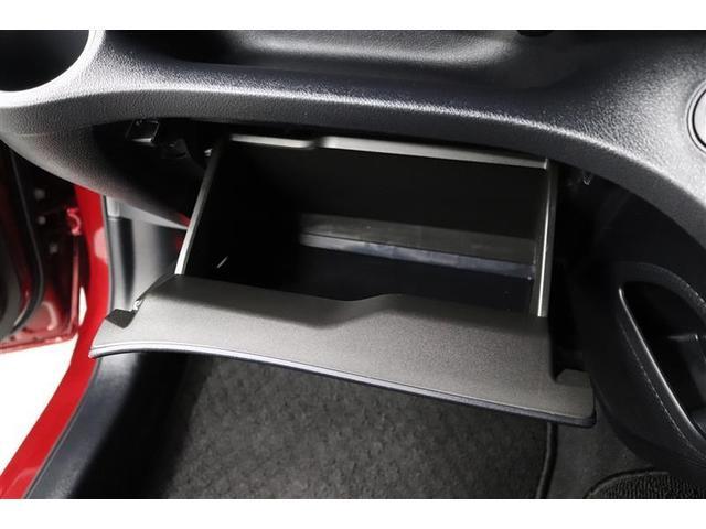 シエンタ ハイブリッドＧ　クエロ　１年保証　ワンオーナー　フルセグ　メモリーナビ　ＤＶＤ再生　ミュージックプレイヤー接続可　バックカメラ　衝突被害軽減システム　ＥＴＣ　両側電動スライド　ＬＥＤヘッドランプ　乗車定員７人　３列シート（24枚目）