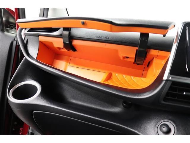 シエンタ ハイブリッドＧ　クエロ　１年保証　ワンオーナー　フルセグ　メモリーナビ　ＤＶＤ再生　ミュージックプレイヤー接続可　バックカメラ　衝突被害軽減システム　ＥＴＣ　両側電動スライド　ＬＥＤヘッドランプ　乗車定員７人　３列シート（25枚目）