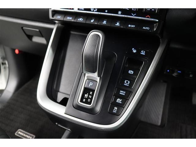 ノア ハイブリッドＳ－Ｚ　１年保証　当社試乗車　シートヒーター　フルセグ　メモリーナビ　ミュージックプレイヤー接続可　バックカメラ　衝突被害軽減システム　ＥＴＣ　両側電動スライド　ＬＥＤ　乗車定員７人　アイドリングストップ（26枚目）