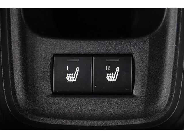 運転席と助手席には寒い日の肩や腰、冷えやすい下肢を温めてくれるシートヒーターが付いております！