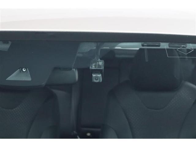 プリウス Ｓ　１年保証　フルセグ　メモリーナビ　ＤＶＤ再生　ミュージックプレイヤー接続可　バックカメラ　車線逸脱警報　クリアランスソナ－　衝突被害軽減システム　ＥＴＣ　ドラレコ　ＬＥＤランプ　アイドリングストップ（14枚目）