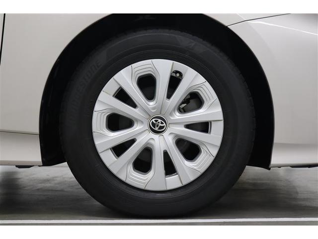 プリウス Ｓ　１年保証　フルセグ　メモリーナビ　ＤＶＤ再生　ミュージックプレイヤー接続可　バックカメラ　車線逸脱警報　クリアランスソナ－　衝突被害軽減システム　ＥＴＣ　ドラレコ　ＬＥＤランプ　アイドリングストップ（18枚目）