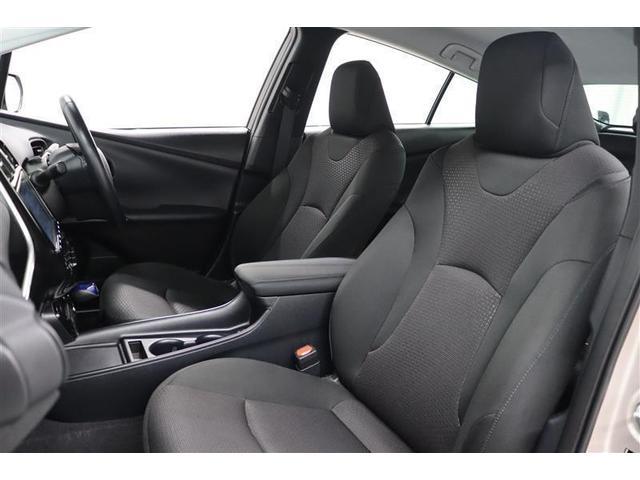 プリウス Ｓ　１年保証　フルセグ　メモリーナビ　ＤＶＤ再生　ミュージックプレイヤー接続可　バックカメラ　車線逸脱警報　クリアランスソナ－　衝突被害軽減システム　ＥＴＣ　ドラレコ　ＬＥＤランプ　アイドリングストップ（19枚目）