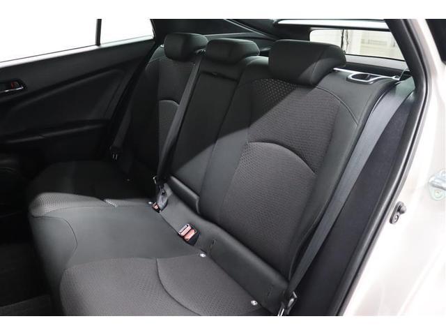 プリウス Ｓ　１年保証　フルセグ　メモリーナビ　ＤＶＤ再生　ミュージックプレイヤー接続可　バックカメラ　車線逸脱警報　クリアランスソナ－　衝突被害軽減システム　ＥＴＣ　ドラレコ　ＬＥＤランプ　アイドリングストップ（20枚目）