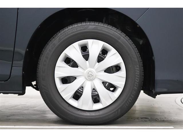 �X�`�[���z�C�[���Ƀz�C�[���L���b�v�𑕒����Ă��܂��B