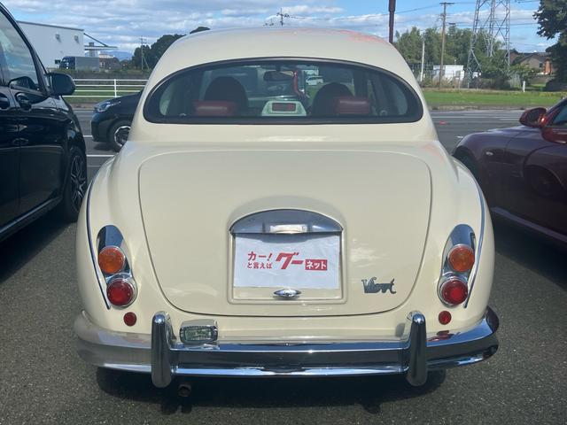 ビュート 　１２００　ＥＴＣ　メモリーナビ　フルセグＴＶ　Ｂｌｕｅｔｏｏｔｈオーディオ　電動格納ミラー　レザーシート　エアコン　パワーステアリング　パワーウィンドウ（8枚目）