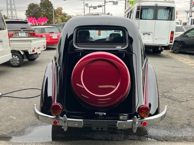 トヨタクラシック クラシック　トヨタ６０周年記念１００台限定車　純正ナルディーハンドル　トヨタテクノクラフト社製　パワステ　エアコン　パワーウィンドウ　皮シート　近日オーバーホール（8枚目）