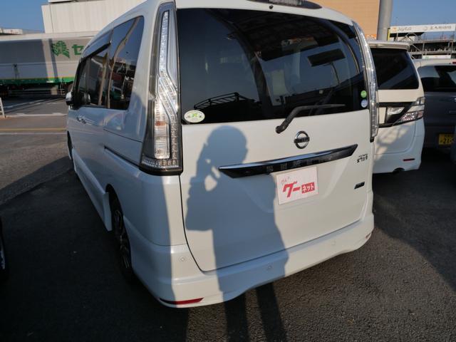 セレナ ハイウェイスター　Ｖセレ＋セーフティＩＩ　ＳＨＶ　アラウンドビューモニター　ナビ　フリップダウンモニター　フルセグ　両側電動スライドドア　オートエアコン　インテリジェントキー（5枚目）