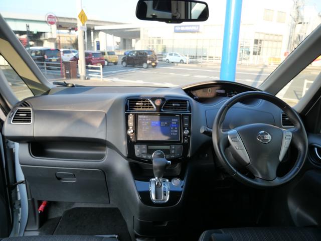 セレナ ハイウェイスター　Ｖセレ＋セーフティＩＩ　ＳＨＶ　アラウンドビューモニター　ナビ　フリップダウンモニター　フルセグ　両側電動スライドドア　オートエアコン　インテリジェントキー（8枚目）