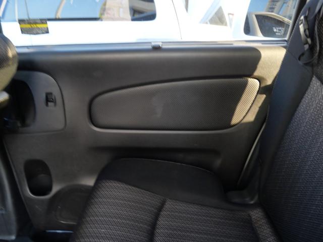 セレナ ハイウェイスター　Ｖセレ＋セーフティＩＩ　ＳＨＶ　アラウンドビューモニター　ナビ　フリップダウンモニター　フルセグ　両側電動スライドドア　オートエアコン　インテリジェントキー（15枚目）