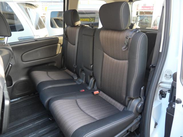 セレナ ハイウェイスター　Ｖセレ＋セーフティＩＩ　ＳＨＶ　アラウンドビューモニター　ナビ　フリップダウンモニター　フルセグ　両側電動スライドドア　オートエアコン　インテリジェントキー（18枚目）