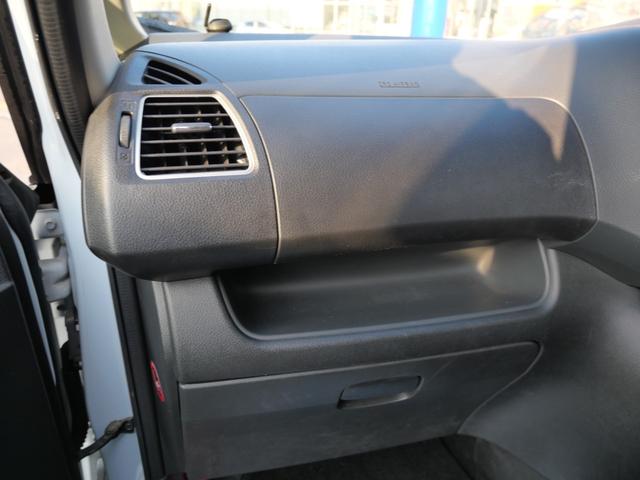 セレナ ハイウェイスター　Ｖセレ＋セーフティＩＩ　ＳＨＶ　アラウンドビューモニター　ナビ　フリップダウンモニター　フルセグ　両側電動スライドドア　オートエアコン　インテリジェントキー（21枚目）