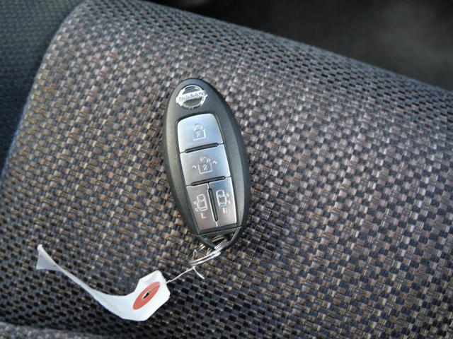 セレナ ハイウェイスター　Ｖセレ＋セーフティＩＩ　ＳＨＶ　アラウンドビューモニター　ナビ　フリップダウンモニター　フルセグ　両側電動スライドドア　オートエアコン　インテリジェントキー（40枚目）