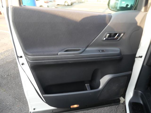 ヴェルファイア ２．４Ｚ　プラチナセレクションＩＩ　両側電動スライドドア　ナビ　フルセグ　フリップダウンモニター　ＥＴＣ　ドライブレコーダー　スマートキー　プッシュスタート　パーキングセンサー　トラクションコントロール（12枚目）