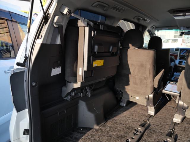 ヴェルファイア ２．４Ｚ　プラチナセレクションＩＩ　両側電動スライドドア　ナビ　フルセグ　フリップダウンモニター　ＥＴＣ　ドライブレコーダー　スマートキー　プッシュスタート　パーキングセンサー　トラクションコントロール（18枚目）