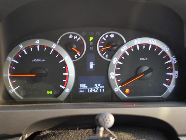 ヴェルファイア ２．４Ｚ　プラチナセレクションＩＩ　両側電動スライドドア　ナビ　フルセグ　フリップダウンモニター　ＥＴＣ　ドライブレコーダー　スマートキー　プッシュスタート　パーキングセンサー　トラクションコントロール（24枚目）