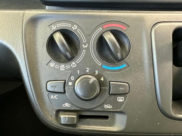 FA EBD付ABS/横滑り防止装置/禁煙車/エアバッグ 運転席/エアバッグ 助手席/衝突安全ボディ/パワーウインドウ/パワーステアリング/オートライト/盗難防止システム/マニュアルエアコン 盗難防止装置(9枚目)