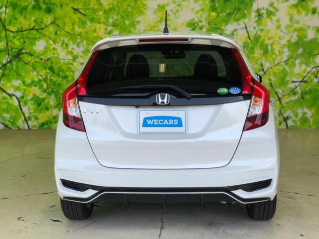 フィット １３Ｇ・Ｓホンダセンシング　新品タイヤ／純正　ＳＤナビ／ホンダセンシング／Ｂｌｕｅｔｏｏｔｈ接続／ＥＴＣ／ＥＢＤ付ＡＢＳ／横滑り防止装置／アイドリングストップ／クルーズコントロール／バックモニター／禁煙車／エアバッグ　サイド（3枚目）
