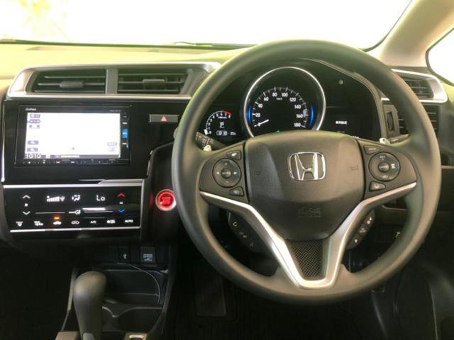 フィット １３Ｇ・Ｓホンダセンシング　新品タイヤ／純正　ＳＤナビ／ホンダセンシング／Ｂｌｕｅｔｏｏｔｈ接続／ＥＴＣ／ＥＢＤ付ＡＢＳ／横滑り防止装置／アイドリングストップ／クルーズコントロール／バックモニター／禁煙車／エアバッグ　サイド（5枚目）