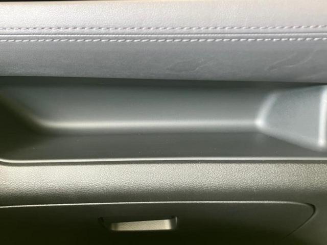 セレナ ｅパワーハイウェイスターＶ　保証書／純正　１０インチ　メモリーナビ／フリップダウンモニター　純正　１１インチ／エマージェンシーブレーキ／ハンズフリー両側電動スライドドア／アラウンドビューモニター／車線逸脱防止支援システム（19枚目）