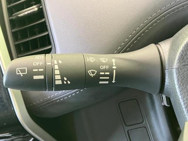 セレナ ｅパワーハイウェイスターＶ　保証書／純正　１０インチ　メモリーナビ／フリップダウンモニター　純正　１１インチ／エマージェンシーブレーキ／ハンズフリー両側電動スライドドア／アラウンドビューモニター／車線逸脱防止支援システム（22枚目）