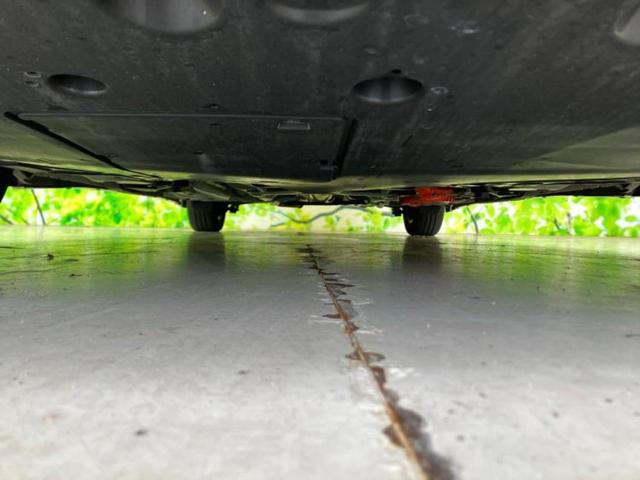 シエンタ ハイブリッドＺ　純正エアロ／保証書／ディスプレイオーディオ＋ナビ１０インチ／フリップダウンモニター　純正　１２．１インチ／衝突安全装置／両側電動スライドドア／パノラミックビューモニター　衝突被害軽減システム　禁煙車（43枚目）