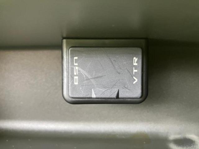 カローラフィールダー Ｓ　新品タイヤ／純正　ＨＤＤナビ／パーキングアシスト　バックガイド／ヘッドランプ　ＨＩＤ／ＥＴＣ／ＥＢＤ付ＡＢＳ／バックモニター／フルセグＴＶ／ＤＶＤ／禁煙車／エアバッグ　運転席　バックカメラ　ＤＶＤ再生（13枚目）