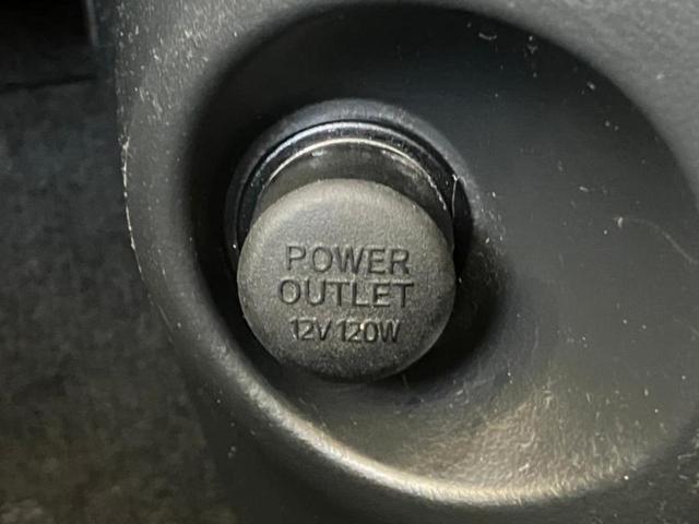 マーチ １２Ｓ　Ｖパッケージ　新品タイヤ／ＥＴＣ／ＥＢＤ付ＡＢＳ／エアバッグ　運転席／エアバッグ　助手席／衝突安全ボディ／パワーウインドウ／キーレスエントリー／パワーステアリング／マニュアルエアコン／ユーザー買取車　盗難防止装置（10枚目）