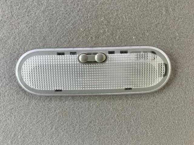 マーチ １２Ｓ　Ｖパッケージ　新品タイヤ／ＥＴＣ／ＥＢＤ付ＡＢＳ／エアバッグ　運転席／エアバッグ　助手席／衝突安全ボディ／パワーウインドウ／キーレスエントリー／パワーステアリング／マニュアルエアコン／ユーザー買取車　盗難防止装置（12枚目）
