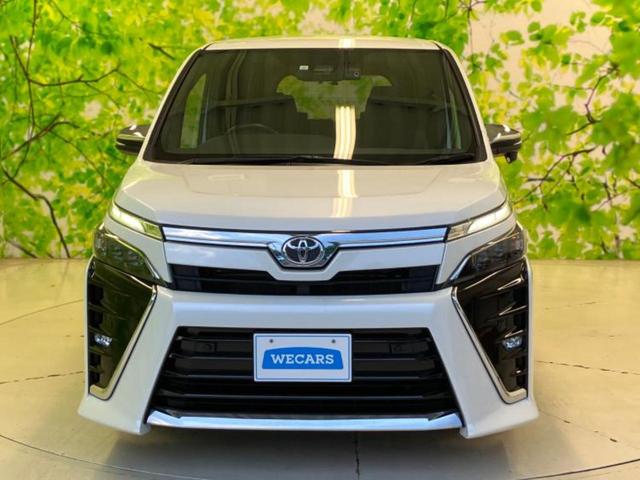 ヴォクシー ４ＷＤ　ＺＳキラメキ３　新品タイヤ／保証書／純正　１０インチ　ＳＤナビ／フリップダウンモニター　純正　１２．１インチ／トヨタセーフティセンス／両側電動スライドドア／車線逸脱防止支援システム／シート　ハーフレザー　バックカメラ（33枚目）