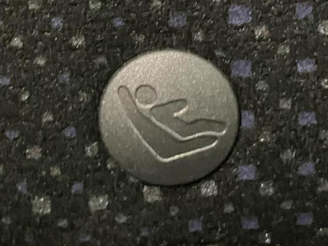 N-BOX G SSパッケージ 新品タイヤ/純正 SDナビ/両側電動スライドドア/シートヒーター 運転席/パーキングアシスト バックガイド/ヘッドランプ HID/Bluetooth接続/ETC/EBD付ABS バックカメラ 禁煙車(16枚目)