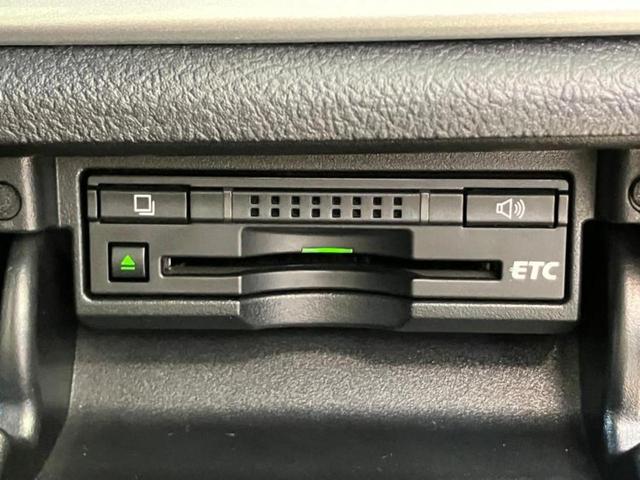 クラウンハイブリッド ハイブリッドアスリートＳ　新品タイヤ／純正　８インチ　ＳＤナビ／シートヒーター／ドライブレコーダー　社外／ヘッドランプ　ＬＥＤ／ＥＢＤ付ＡＢＳ／横滑り防止装置／アイドリングストップ／クルーズコントロール／バックモニター（13枚目）