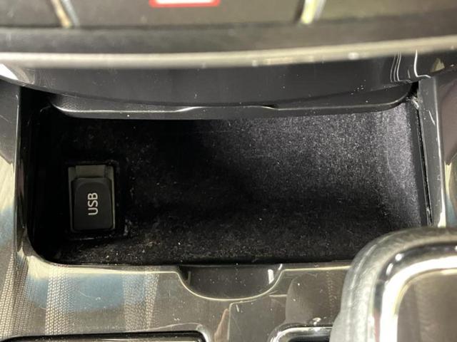 クラウンハイブリッド ハイブリッドアスリートＳ　新品タイヤ／純正　８インチ　ＳＤナビ／シートヒーター／ドライブレコーダー　社外／ヘッドランプ　ＬＥＤ／ＥＢＤ付ＡＢＳ／横滑り防止装置／アイドリングストップ／クルーズコントロール／バックモニター（21枚目）