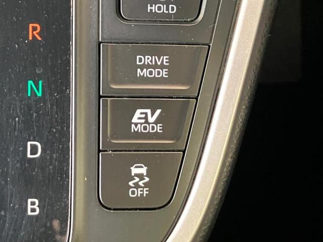 ノア ハイブリッドS-Z 新品タイヤ/保証書/ディスプレイオーディオ+ナビ10インチ/フリップダウンモニター/衝突安全装置/両側電動スライドドア/シートヒーター/車線逸脱防止支援システム/シート ハーフレザー バックカメラ(13枚目)