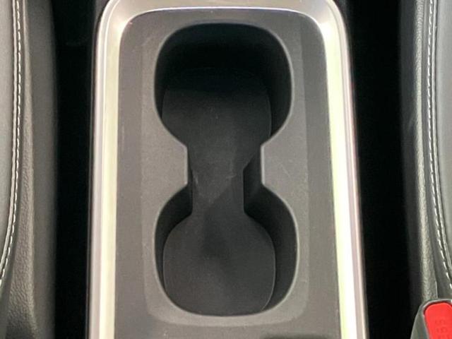 ノア ハイブリッドS-Z 新品タイヤ/保証書/ディスプレイオーディオ+ナビ10インチ/フリップダウンモニター/衝突安全装置/両側電動スライドドア/シートヒーター/車線逸脱防止支援システム/シート ハーフレザー バックカメラ(19枚目)