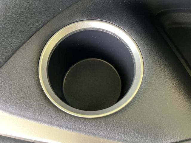 ノア ハイブリッドS-Z 新品タイヤ/保証書/ディスプレイオーディオ+ナビ10インチ/フリップダウンモニター/衝突安全装置/両側電動スライドドア/シートヒーター/車線逸脱防止支援システム/シート ハーフレザー バックカメラ(20枚目)