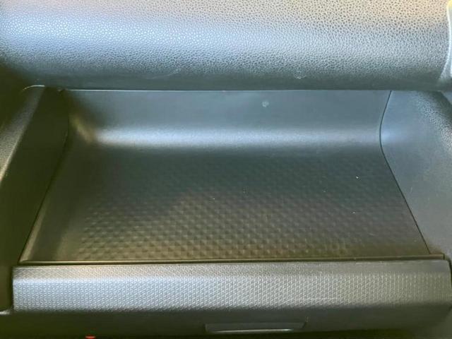 タント カスタムＲＳ　新品タイヤ／保証書／純正　ＳＤナビ／スマートアシスト（トヨタ・ダイハツ）／両側電動スライドドア／シートヒーター　前席／パノラマモニター／車線逸脱防止支援システム／シート　ハーフレザー　全周囲カメラ（21枚目）