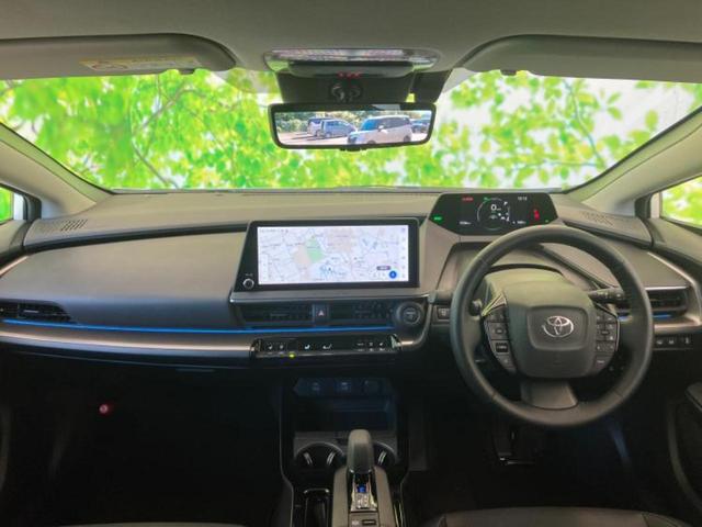 プリウス ４ＷＤ　Ｚ　保証書／ディスプレイオーディオ＋ナビ１１インチ／デジタルインナーミラー／衝突安全装置／シートヒーター　前席／全方位モニター／車線逸脱防止支援システム／シート　合皮　衝突被害軽減システム　全周囲カメラ（4枚目）