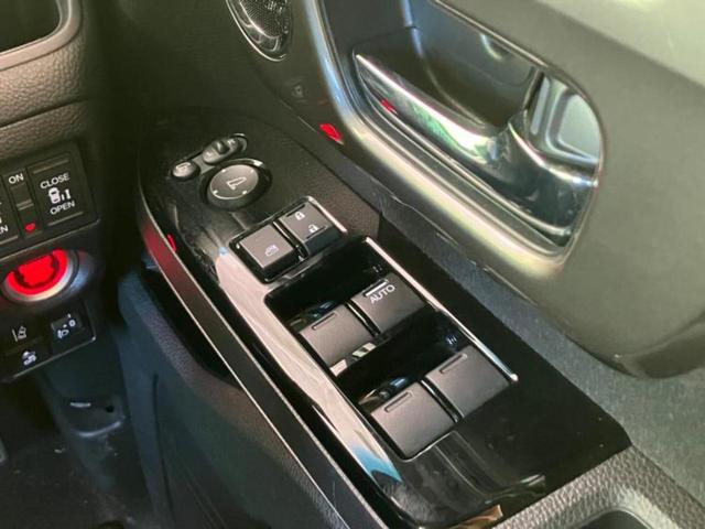 Ｎ－ＢＯＸカスタム Ｌスタイルプラスブラック　保証書／純正　８インチ　ＳＤナビ／衝突安全装置／両側電動スライドドア／シートヒーター／車線逸脱防止支援システム／ヘッドランプ　ＬＥＤ／Ｂｌｕｅｔｏｏｔｈ接続／ＥＢＤ付ＡＢＳ／横滑り防止装置　禁煙車（17枚目）