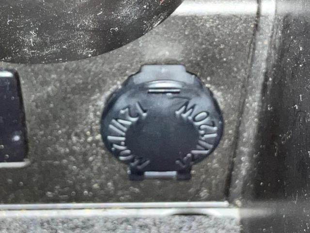 プリウス Ｓ　新品タイヤ／保証書／純正　ＳＤナビ／Ｂｌｕｅｔｏｏｔｈ接続／ＥＴＣ／ＥＢＤ付ＡＢＳ／横滑り防止装置／アイドリングストップ／バックモニター／フルセグＴＶ／エアバッグ　運転席／エアバッグ　助手席（15枚目）