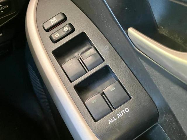 プリウス Ｓ　新品タイヤ／保証書／純正　ＳＤナビ／Ｂｌｕｅｔｏｏｔｈ接続／ＥＴＣ／ＥＢＤ付ＡＢＳ／横滑り防止装置／アイドリングストップ／バックモニター／フルセグＴＶ／エアバッグ　運転席／エアバッグ　助手席（17枚目）