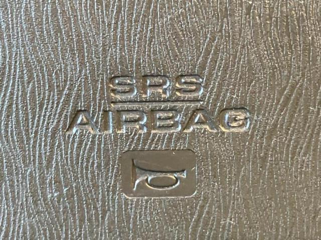 プリウス Ｓ　新品タイヤ／保証書／純正　ＳＤナビ／Ｂｌｕｅｔｏｏｔｈ接続／ＥＴＣ／ＥＢＤ付ＡＢＳ／横滑り防止装置／アイドリングストップ／バックモニター／フルセグＴＶ／エアバッグ　運転席／エアバッグ　助手席（18枚目）