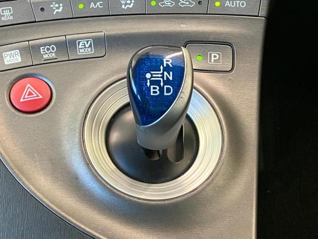 プリウス Ｓ　新品タイヤ／保証書／純正　ＳＤナビ／Ｂｌｕｅｔｏｏｔｈ接続／ＥＴＣ／ＥＢＤ付ＡＢＳ／横滑り防止装置／アイドリングストップ／バックモニター／フルセグＴＶ／エアバッグ　運転席／エアバッグ　助手席（22枚目）