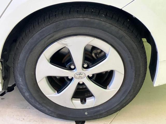 プリウス Ｓ　新品タイヤ／保証書／純正　ＳＤナビ／Ｂｌｕｅｔｏｏｔｈ接続／ＥＴＣ／ＥＢＤ付ＡＢＳ／横滑り防止装置／アイドリングストップ／バックモニター／フルセグＴＶ／エアバッグ　運転席／エアバッグ　助手席（40枚目）