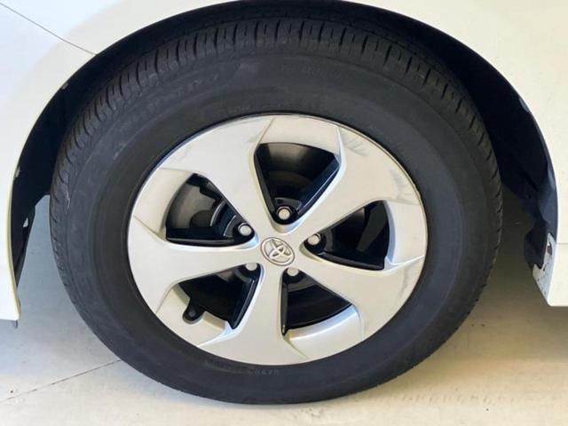 プリウス Ｓ　新品タイヤ／保証書／純正　ＳＤナビ／Ｂｌｕｅｔｏｏｔｈ接続／ＥＴＣ／ＥＢＤ付ＡＢＳ／横滑り防止装置／アイドリングストップ／バックモニター／フルセグＴＶ／エアバッグ　運転席／エアバッグ　助手席（39枚目）