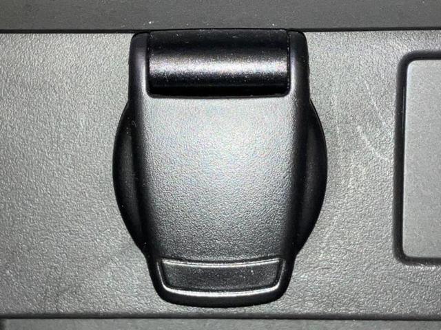 ルーテシア インテンス 新品タイヤ/ディスプレイオーディオ/衝突安全装置/車線逸脱防止支援システム/シート ハーフレザー/ヘッドランプ LED/Bluetooth接続/ETC/EBD付ABS/横滑り防止装置 バックカメラ(14枚目)