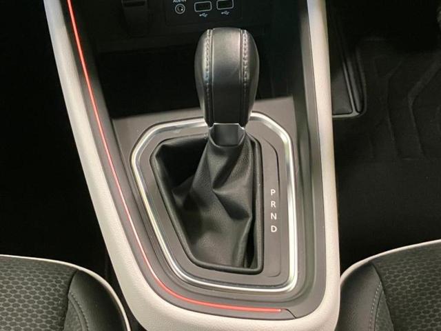 ルーテシア インテンス 新品タイヤ/ディスプレイオーディオ/衝突安全装置/車線逸脱防止支援システム/シート ハーフレザー/ヘッドランプ LED/Bluetooth接続/ETC/EBD付ABS/横滑り防止装置 バックカメラ(20枚目)