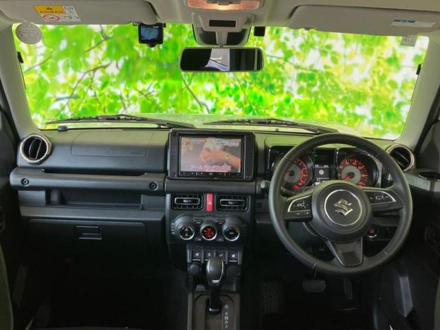 ジムニー ４ＷＤ　ＸＣ　社外　８インチ　ＳＤナビ／セーフティサポート（スズキ）／シートヒーター／車線逸脱防止支援システム／ドライブレコーダー　前後／ヘッドランプ　ＬＥＤ／Ｂｌｕｅｔｏｏｔｈ接続／ＥＴＣ／ＡＢＳ　ターボ　４ＷＤ（4枚目）