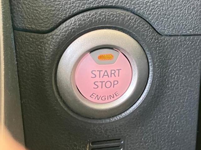 マーチ Ｘ　Ｖセレクション　新品タイヤ／保証書／純正　ＳＤナビ／Ｂｌｕｅｔｏｏｔｈ接続／ＥＴＣ／ＥＢＤ付ＡＢＳ／アイドリングストップ／バックモニター／フルセグＴＶ／エアバッグ　運転席／エアバッグ　助手席／パワーウインドウ　記録簿（11枚目）